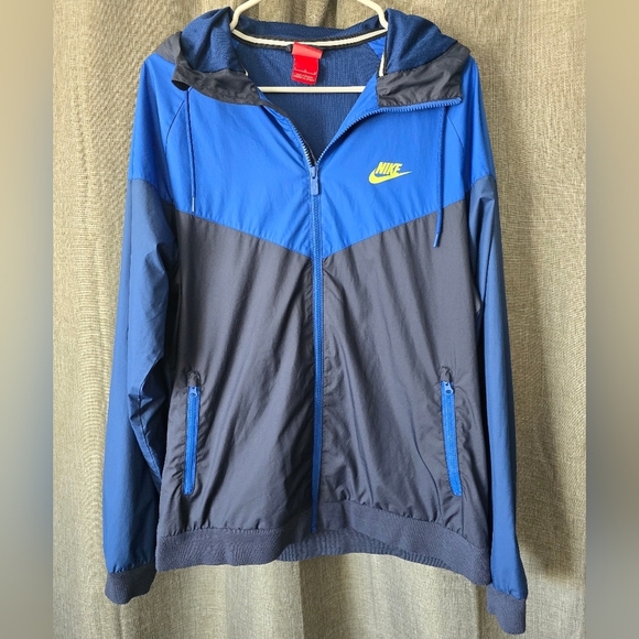 Nike Mens L Vented Back Hooded Windbreaker Full Zip Blue Chevron - Picture 1 of 5